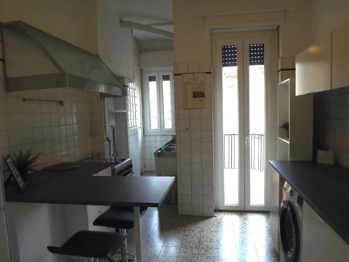 Central City Apartment Милано Екстериор снимка