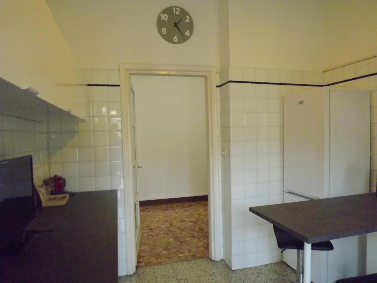 Central City Apartment Милано Екстериор снимка